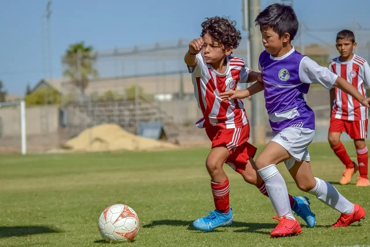 Udeholdene satte dagsordenen: Overblik over Regionalliga West, runde 4 (2025/26)