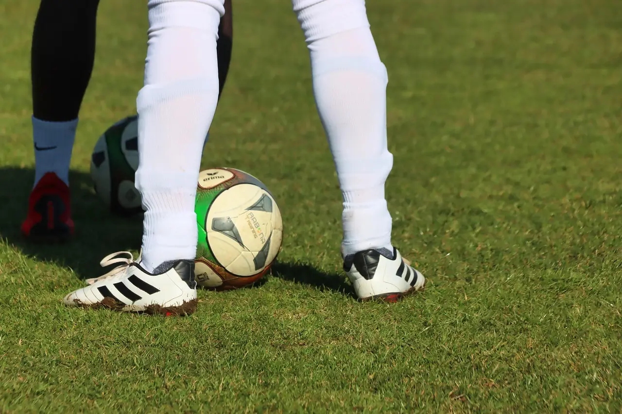 Regionalliga West, runde 1: Smalle sejre, sene udligninger og tidlige fuldtræffere præger åbningen