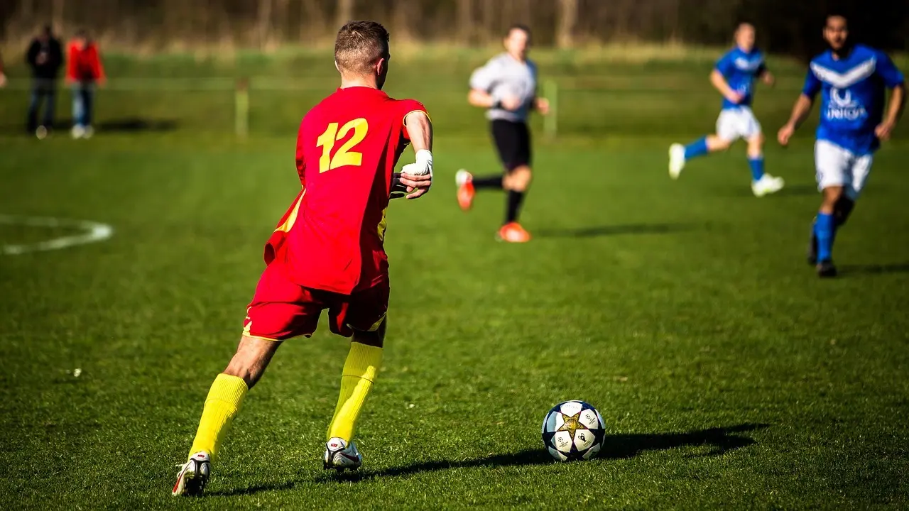 Målløs dominans og en sikker udebanesejr: Regionalliga Mitte 2025/26 – runde 26 i overblik