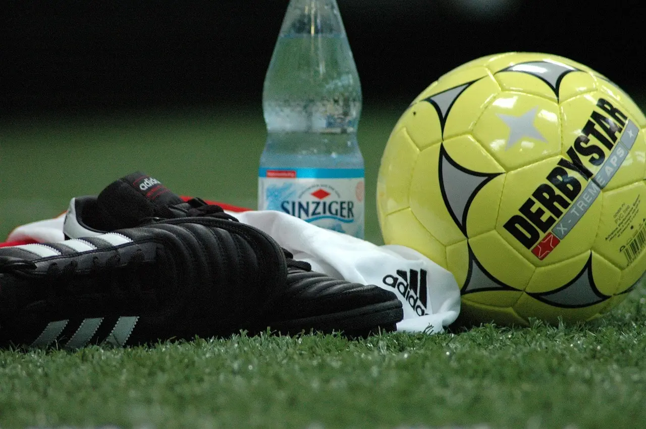 Masser af målløse opgør – og en markant hjemmesejr i Innsbruck: Regionalliga West 25/26, runde 25