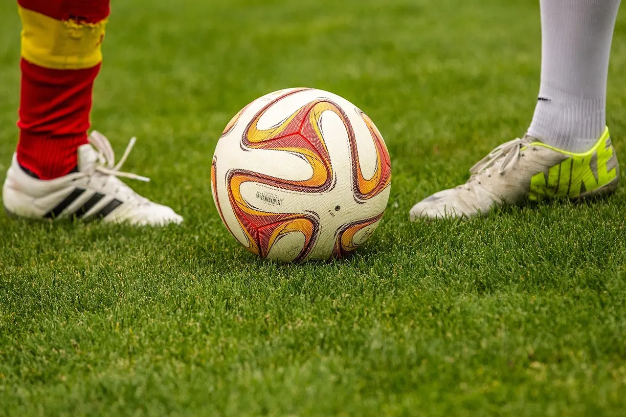 Regionalliga Mitte runde 27: målfattig spillerunde – med Veldens klare udesejr som undtagelse