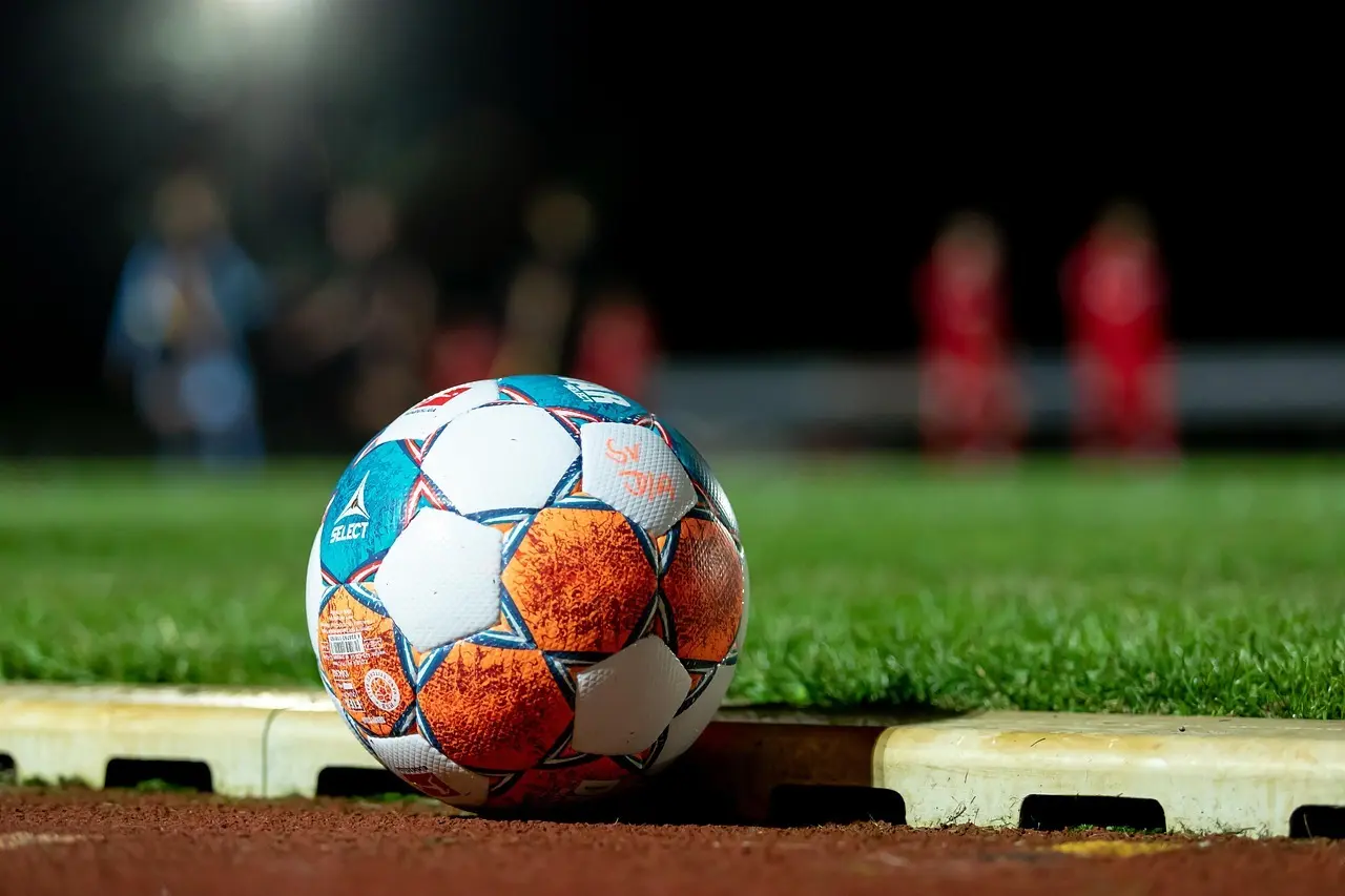 Wolfsberg-chok, Rapid i målhumør og smalle udesejre: 6. runde i Bundesliga 25/26 overblik